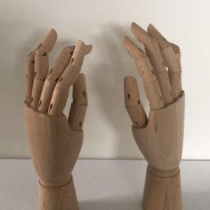 mani legno - dettaglio